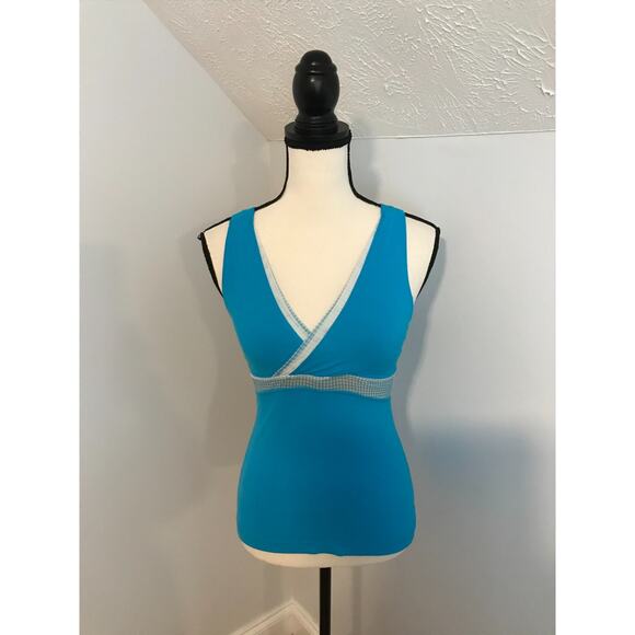 Lululemon Deep V Athletic Racerback Blue/White Gingham Tank Top - Size 4 - Picture 2 of 9